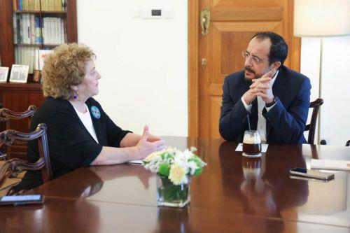 Αύξηση παραπόνων στην έκθεση που επέδωσε στον ΠτΔ η Επίτροπος Προστασίας Δικαιωμάτων Παιδιού