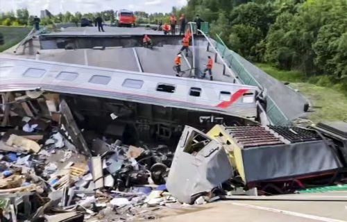 Η Μόσχα ανακοινώνει ότι η κατάρρευση των δύο γεφυρών προκλήθηκε από εκρήξεις