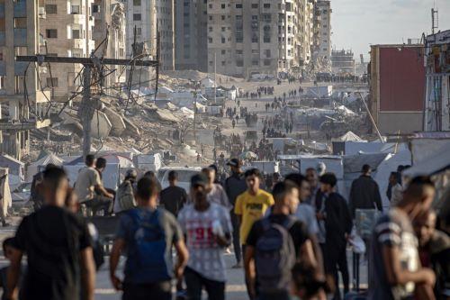 Τουλάχιστον 27 άνθρωποι σκοτώθηκαν κοντά σε κέντρο διανομής βοήθειας στη Γάζα