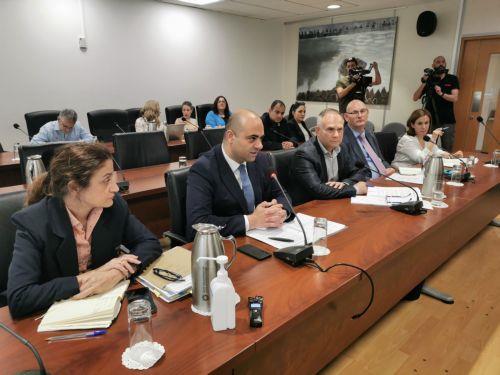 Θα λειτουργήσουμε για ομαλή εξέλιξη σε όλα τα εκκρεμή ζητήματα, λέει ο Υπουργός Εργασίας