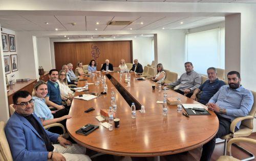 ΟΝΕΚ και ΕΤΑΠ Λάρνακας υπέγραψαν Μνημόνιο Συνεργασίας