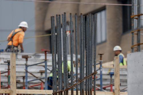 Παράνομοι και αδικαιολόγητοι οι δασμοί σε χάλυβα-αλουμίνιο λέει ο Καναδάς