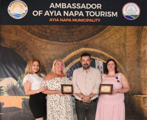 Πρέσβεις Τουρισμού Αγίας Νάπας ανακηρύχθηκαν δύο αδελφές από Σκωτία