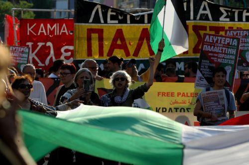 Υπό καθεστώς παράτυπου μετανάστη οι ακτιβιστές του Στολίσκου Ελευθερίας