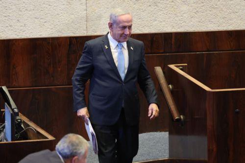 Οι υπηρεσίες ασφαλείας Ισραήλ αποβίβασαν δημοσιογράφο από αεροσκάφος Νετανιάχου για να τον ελέγξουν