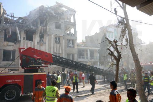 FM urges maximum restraint, condemns all military actions in M. East