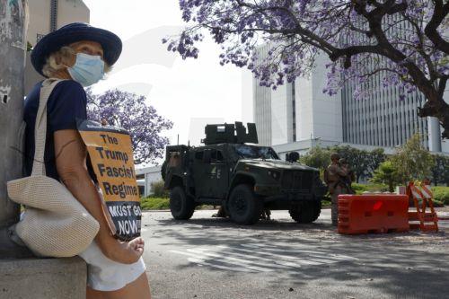 Πεζοναύτες στο Λος Άντζελες ενόψει μαζικών διαδηλώσεων κατά του Τραμπ