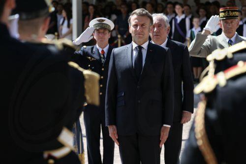 Ο Μακρόν ζήτησε από Ισραήλ να θέσει «επειγόντως τέλος» στα πλήγματα εκτός πυρηνικού προγράμματος Ιράν