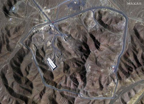 Το Ισραήλ λέει ότι έπληξε τις «οδούς πρόσβασης» προς τις πυρηνικές εγκαταστάσεις του Φορντό