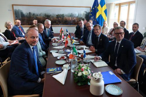 Ο Ζελένσκι ζητά από την ΕΕ ξεκάθαρο πολιτικό μήνυμα στήριξης