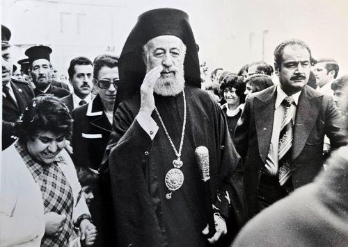 Μνήμες 1974: Ο Μακάριος βρέθηκε σε απόσταση αναπνοής από επίδοξους δολοφόνους του, λέει στο ΚΥΠΕ ο τότε υπεύθυνος της προεδρικής φρουράς Α. Ποταμάρης