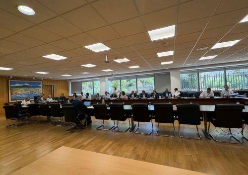 Δαπάνες χωρίς προϋπολογισμό από ΕΟΑ, επίκληση επιστολής ΥΠΕΣ για δίκαιο ανάγκης