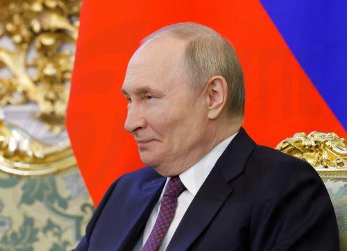 Eιλικρινής και συγκεκριμένη η τηλεφωνική συνομιλία Πούτιν - Τραμπ, λέει η Μόσχα