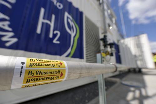 Ισχυρή ανάπτυξη μέχρι 2030 στην παραγωγή υδρογόνου χαμηλών εκπομπών ρύπων λέει ο ΔΟΕ