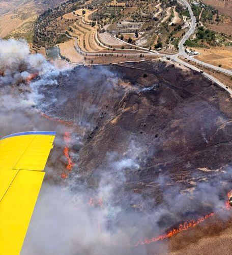 Ενισχύθηκαν οι δυνάμεις πυρόσβεσης για κατάσβεση της φωτιάς στη Γαλαταριά, λέει στο ΚΥΠΕ ο Αρχιπύραρχος