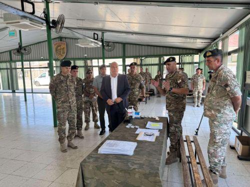 Αποτελεί ιδιαίτερη τιμή για τους νέους να υπηρετήσουν στην ΕΦ, είπε ο ΥΠΑΜ