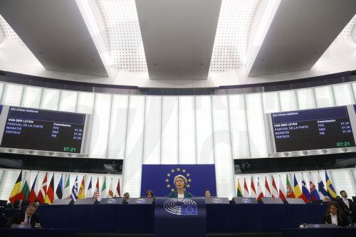 Ισορροπία σχέσεων ΕΕ-Κίνας προτάσσει η φον ντερ Λάιεν, κόκκινη γραμμή η στήριξη στη Ρωσία