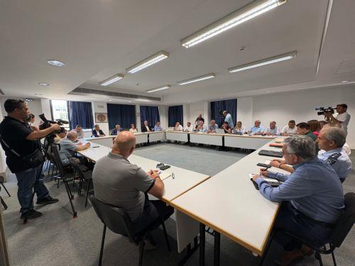 Αναβάλλεται η πανσυνδικαλιστική σύσκεψη για ΑΤΑ λόγω κατάστασης με πυρκαγιά