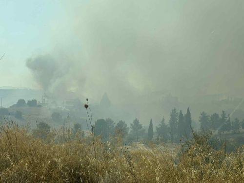 Ανεξέλεγκτη φωτιά που εκδηλώθηκε νωρίς το απόγευμα στην περιοχή της Αγίας Μαρινούδας