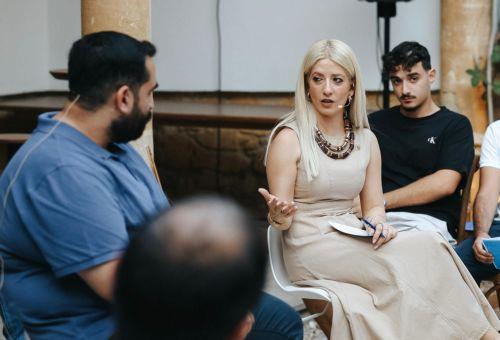 Για εκσυγχρονισμό φοιτητικής χορηγίας μίλησε η Πρόεδρος ΔΗΣΥ με φοιτητές