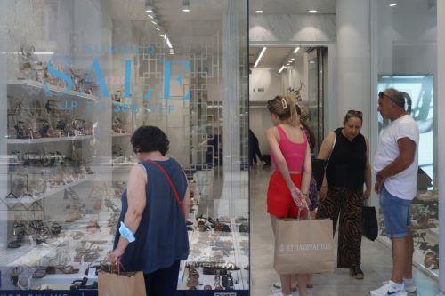 Retail turnover rises 5.8% in April, increase also in sales volume