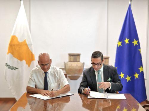 Για «νέο μοντέλο διεθνούς συνεργασίας» κάνει λόγο το Ίδρυμα Ελπίδα μετά την υπογραφή μνημονίου με ΥΠΕΞ