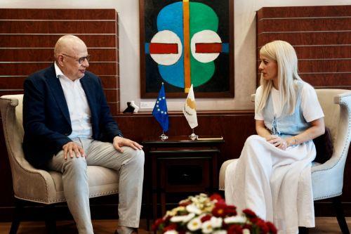 رئيسة مجلس النواب تستقبل المحامي العام لمحكمة العدل الأوروبية