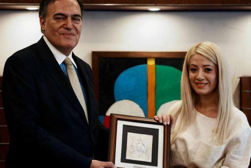 رئيسة مجلس النواب تلتقي سفير اليونان المنتهية مهامه مؤكداً استمرار دعمه لقبرص