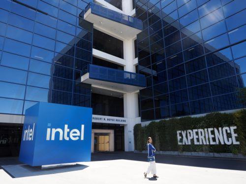 Κεφαλαιακή ενίσχυση Intel με $2 δισ. από τη ιαπωνική SoftBank