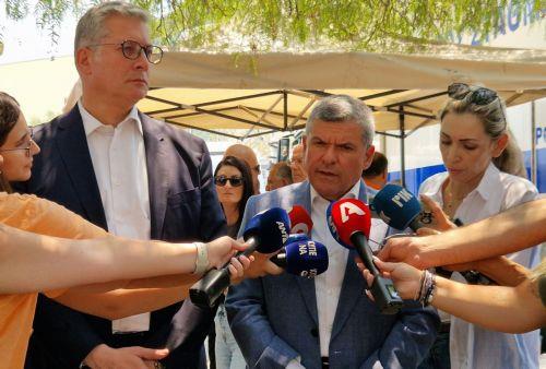 مصر ترسل طائرتين مروحيتين لمكافحة حرائق قبرص