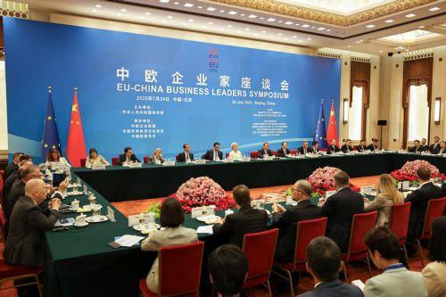 Κίνα-ΕΕ δεσμεύονται να εντείνουν προσπάθειες για αντιμετώπιση κλιματικής αλλαγής