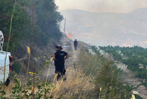 Πυρκαγιά σε βλάστηση στην Αγία Βαρβάρα περιορίστηκε έγκαιρα