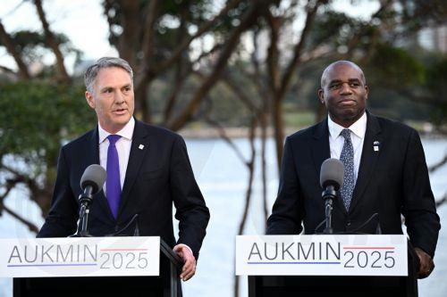 Ο Βρετανός ΥΠΕΞ χαρακτηρίζει «αδικαιολόγητη» την κατάσταση στη Γάζα