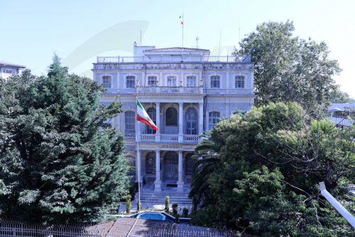 Ξεκινούν στην Κων/πολη οι συνομιλίες Ιράν και Ε3 για πυρηνικό πρόγραμμα