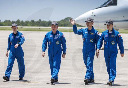 Τέσσερεις αστροναύτες ετοιμάζονται για το ταξιδι τους στον Διεθνή Διαστημικό Σταθμό