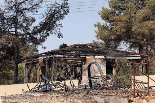 Έχει αρχίσει η καταβολή χρημάτων σε δικαιούχους, λέει το ΥΠΕΣ για πληγέντες από πυρκαγιά