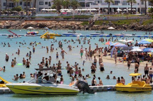 Deputy Minister of Tourism expresses cautious optimism after contacts in London