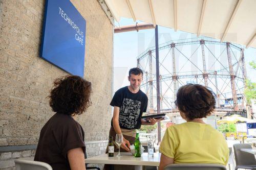 Αύξηση απασχόλησης σε ΕΕ - Κύπρο σε ετήσια βάση, ανισότητες μεταξύ φύλων