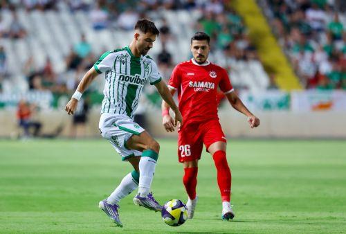 Η Ομόνοια νίκησε με μεγάλο σκορ την Αράζ, πρόκριση στα play-offs του Conference League