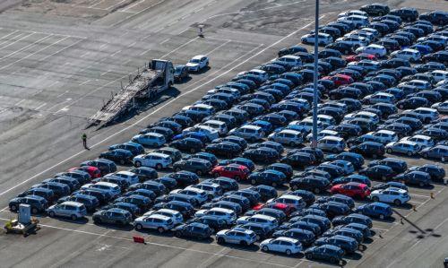 Μικρή ετήσια αύξηση 0,8% στον αριθμό εγγραφέντων οχημάτων το οχτάμηνο