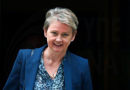 Κυβερνητικός ανασχηματισμός στη Βρετανία, ΥΠΕΞ η Ιβέτ Κούπερ