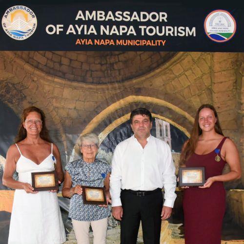 «Πρέσβεις Τουρισμού Αγίας Νάπας» ανακηρύχθηκαν τρεις τακτικές επισκέπτριες