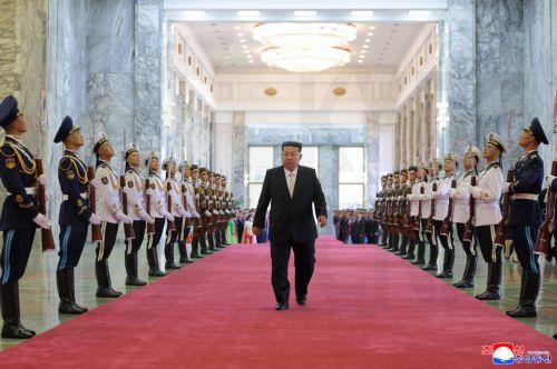 Ο Κιμ Γιονγκ Ουν θα παρουσιάσει την πολιτική για το πυρηνικό του οπλοστάσιο