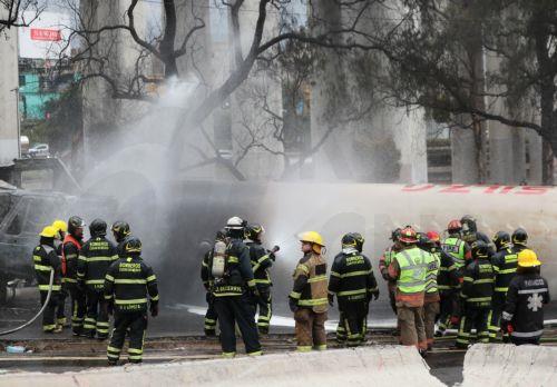 Τουλάχιστον 3 νεκροί στο Μεξικό εξαιτίας έκρηξης βυτιοφόρου που μετέφερε αέριο