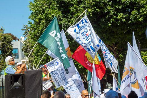 Αποφασίζουν τα επόμενα βήματα για ΑΤΑ οι συντεχνίες σε πανσυνδικαλιστική σύσκεψη