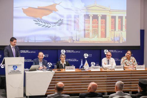 Ορόσημο συνεργασίας Ελλάδας-Κύπρου η ίδρυση παραρτήματος ΕΚΠΑ, λέει ο Πρύτανης