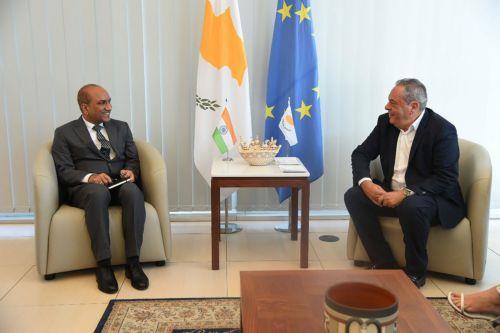 Την κατάσταση ασφάλειας στην περιοχή, συζήτησαν ΥΠΑΜ-Υφυπ. Άμυνας Ινδίας