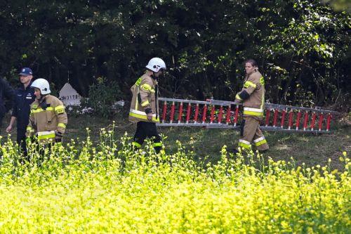 H έκρηξη σε σιδηροδρομική γραμμή οφείλεται σε δολιoφθορά, δηλώνει ο Τουσκ