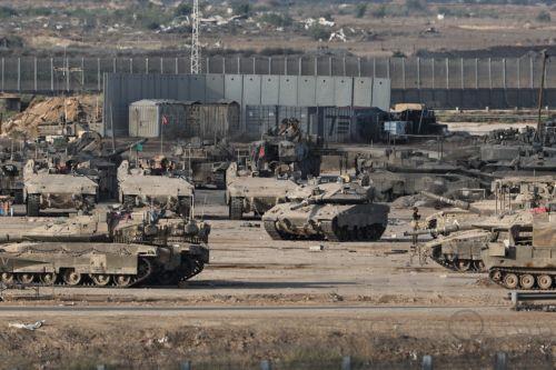 Το Ισραήλ συνεχίζει να βομβαρδίζει την πόλη της Γάζας