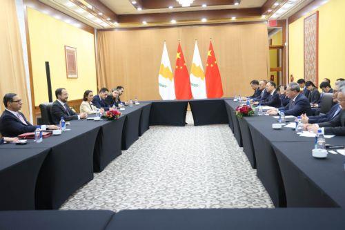 Στη στρατηγική σχέση Κύπρου - Κίνας αναφέρθηκε ο ΠτΔ σε συνάντηση με τον Πρωθυπουργό [ΒΙΝΤΕΟ]